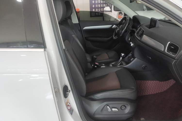 Used Audi Q3 2017 35 TFSI Fashion Model Right Front Seat