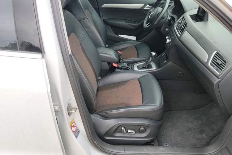 Used Audi Q3 2017 35 TFSI Fashion Model Right Front Seat