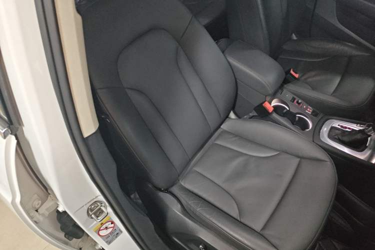 Used Audi Q3 2017 35 TFSI Style Edition Right Front Seat