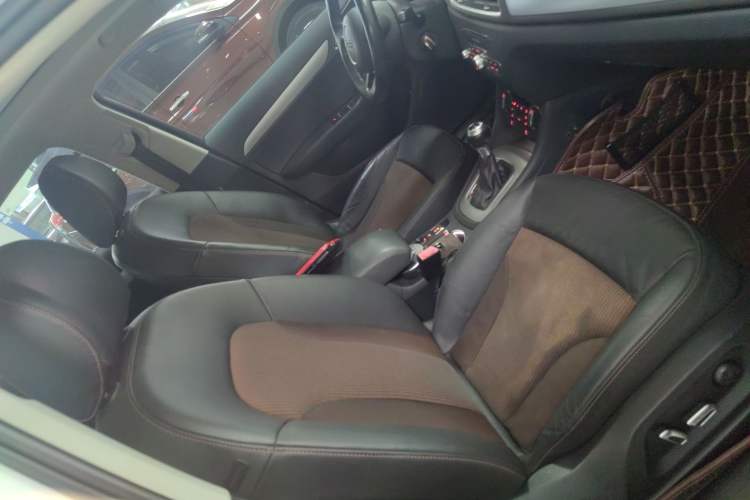 Used Audi Q3 2017 35 TFSI Fashion Model Right Front Seat