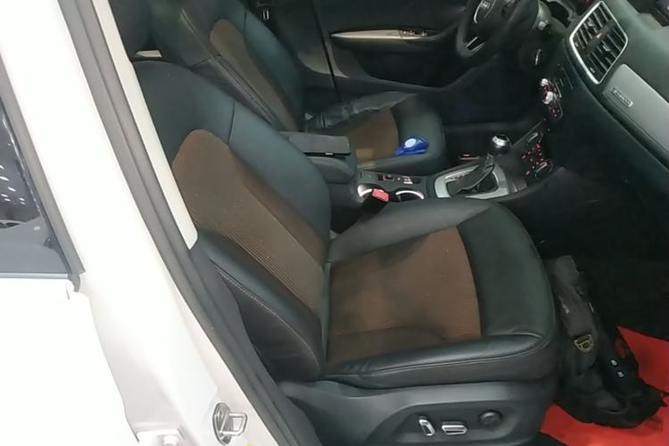 Used Audi Q3 2017 30 TFSI Fashion Model Right Front Seat