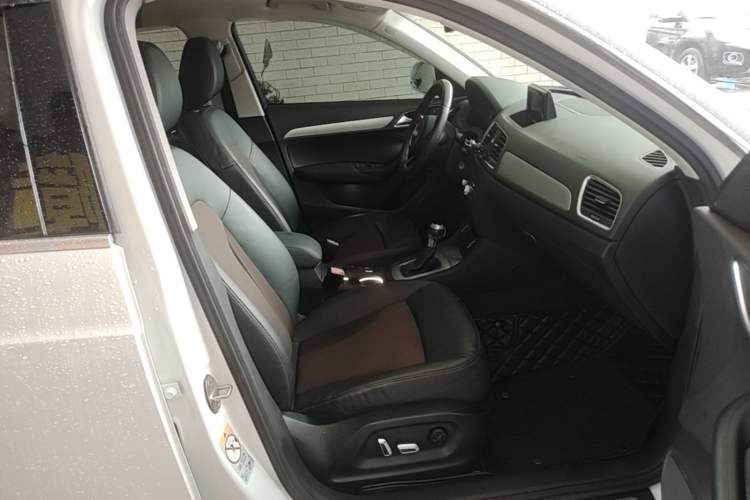 Used Audi Q3 2017 30 TFSI Fashion Model Right Front Seat