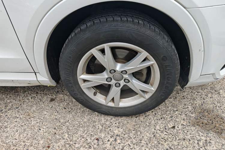 Used Audi Q3 2017 30 TFSI Fashion Model Right Front Wheel Hub