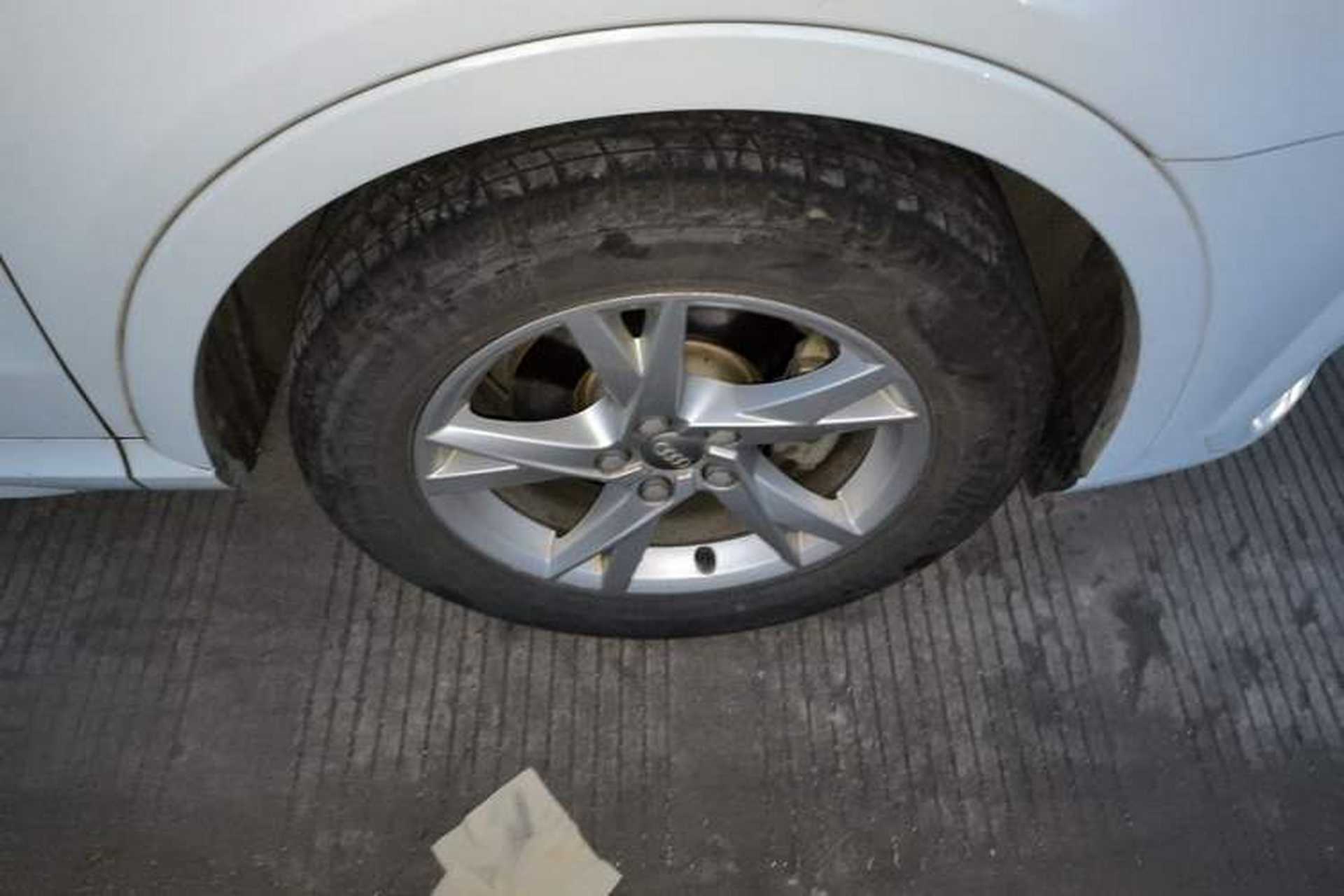 Used Audi Q3 2017 30 TFSI Fashion Model Right Front Wheel Hub
