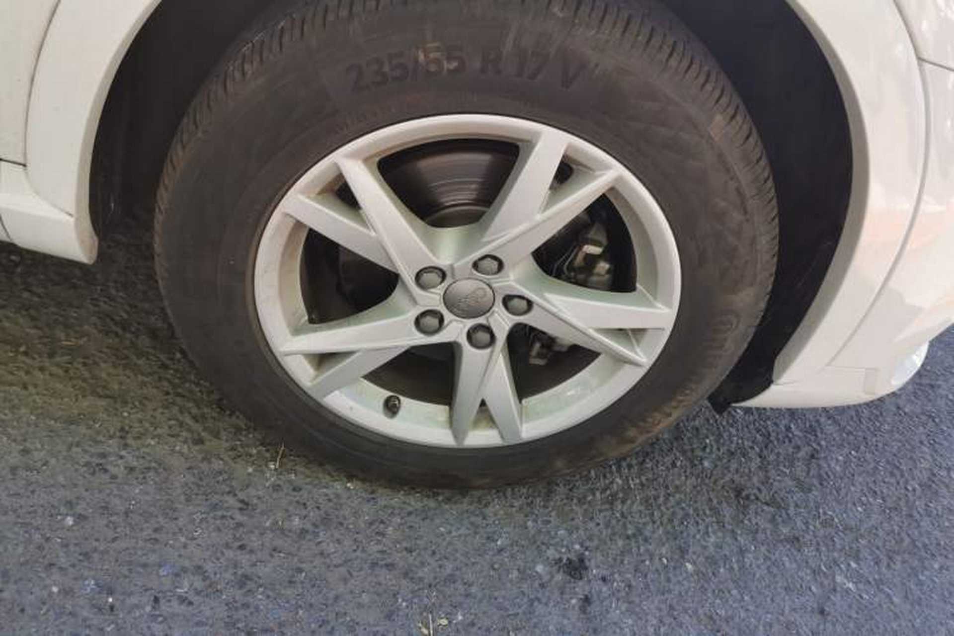 Used Audi Q3 2017 30 TFSI Fashion Model Right Front Wheel Hub