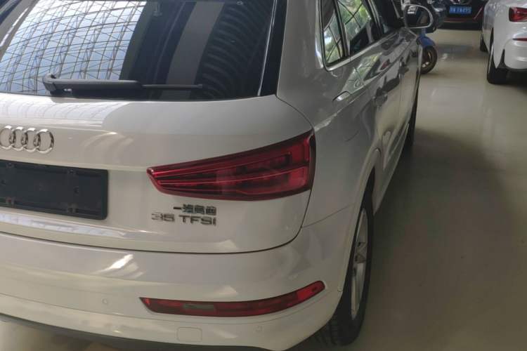Used Audi Q3 2017 35 TFSI Fashion Model Right Rear Taillight