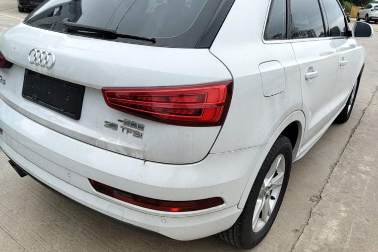 Used Audi Q3 2017 35 TFSI Fashion Model Right Rear Taillight