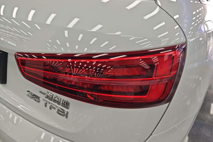 Used Audi Q3 2017 35 TFSI Fashion Model Right Rear Taillight