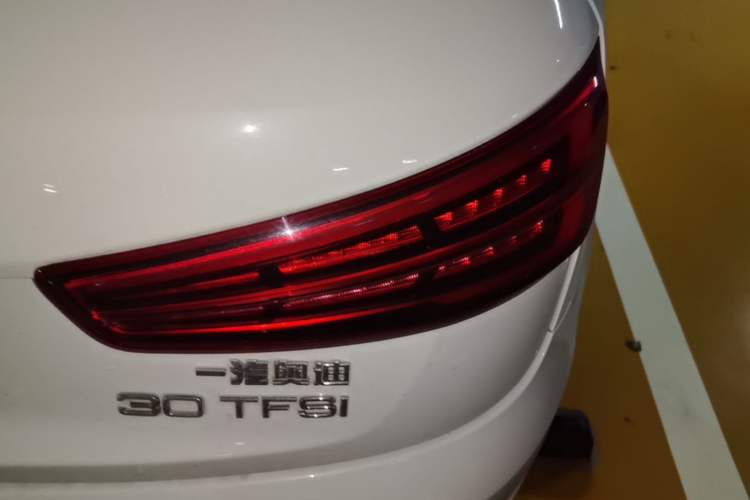 Used Audi Q3 2017 30 TFSI Fashion Model Right Rear Taillight