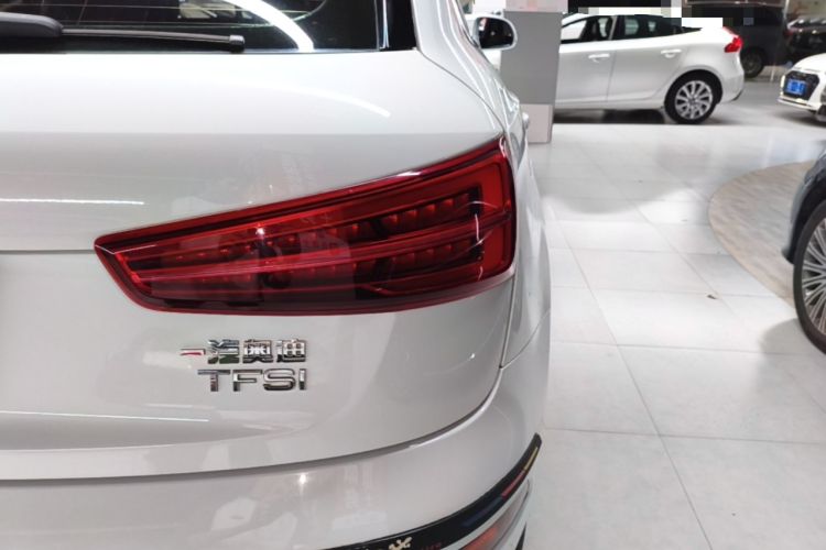 Used Audi Q3 2017 30 TFSI Fashion Model Right Rear Taillight