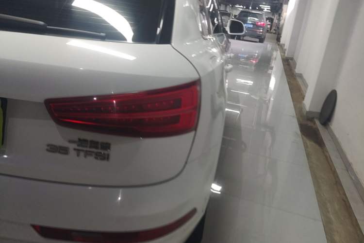 Used Audi Q3 2017 35 TFSI Style Edition Right Rear Taillight