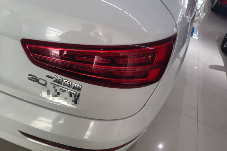 Used Audi Q3 2017 30 TFSI Fashion Model Right Rear Taillight