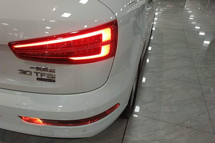 Used Audi Q3 2017 30 TFSI Fashion Model Right Rear Taillight