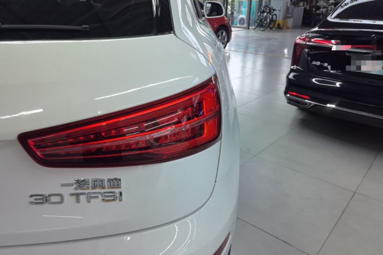 Used Audi Q3 2017 30 TFSI Fashion Model Right Rear Taillight