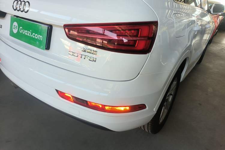 Used Audi Q3 2017 35 TFSI Fashion Model Right Rear Taillight