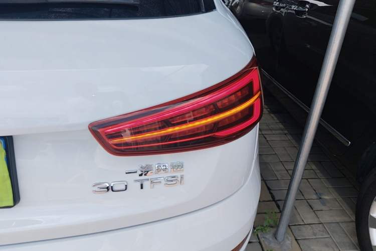 Used Audi Q3 2017 30 TFSI Fashion Model Right Rear Taillight