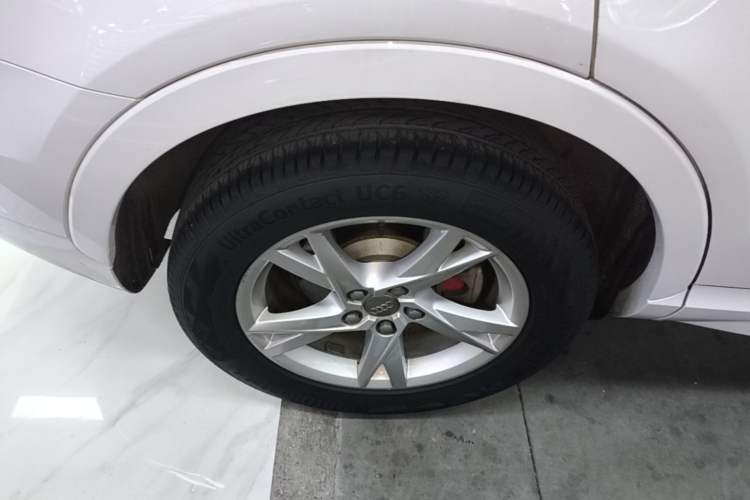 Used Audi Q3 2017 35 TFSI Fashion Model Right Rear Wheel Hub