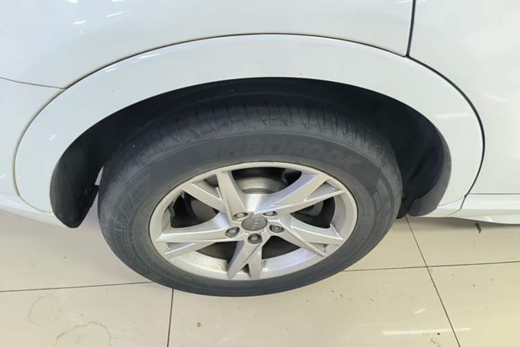 Used Audi Q3 2017 35 TFSI Fashion Model Right Rear Wheel Hub