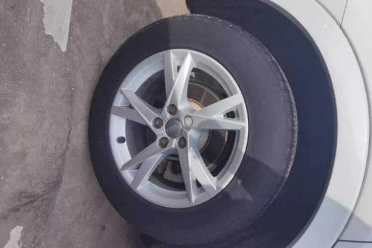 Used Audi Q3 2017 30 TFSI Fashion Model Right Rear Wheel Hub