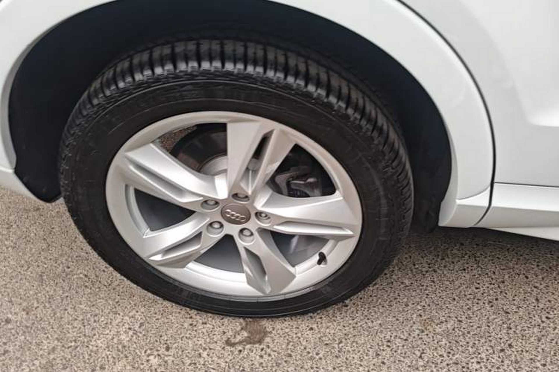 Used Audi Q3 2017 35 TFSI quattro all-wheel-drive sport model Right Rear Wheel Hub