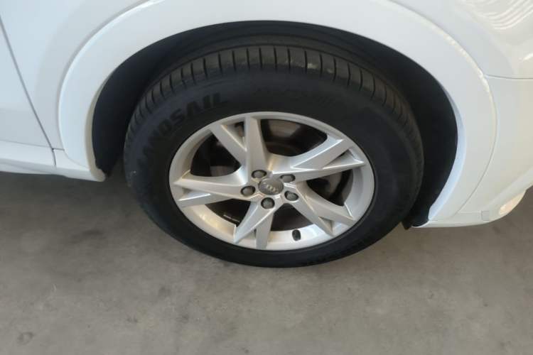 Used Audi Q3 2017 35 TFSI Fashion Model Right Rear Wheel Hub