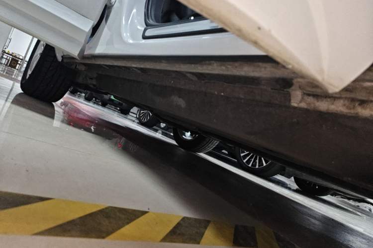 Used Audi Q3 2017 35 TFSI Style Edition Right Side Sill
