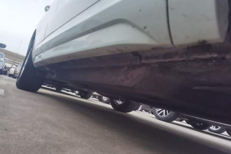Used Audi Q3 2017 30 TFSI Fashion Model Right Side Sill