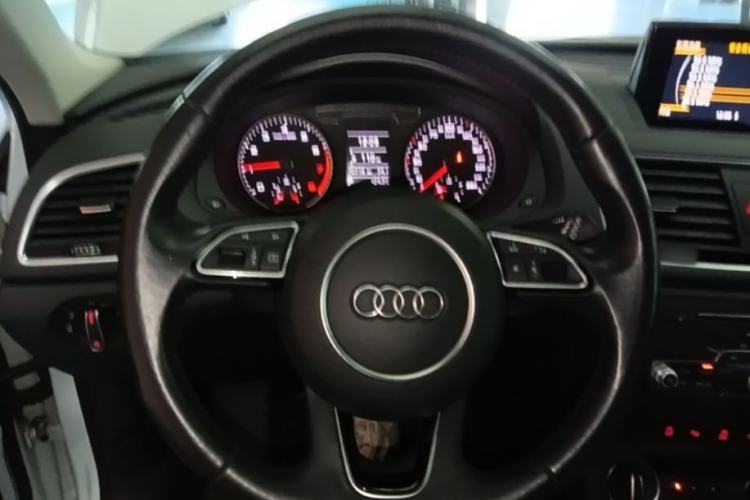 Used Audi Q3 2017 35 TFSI quattro all-wheel-drive sport model Steering Wheel