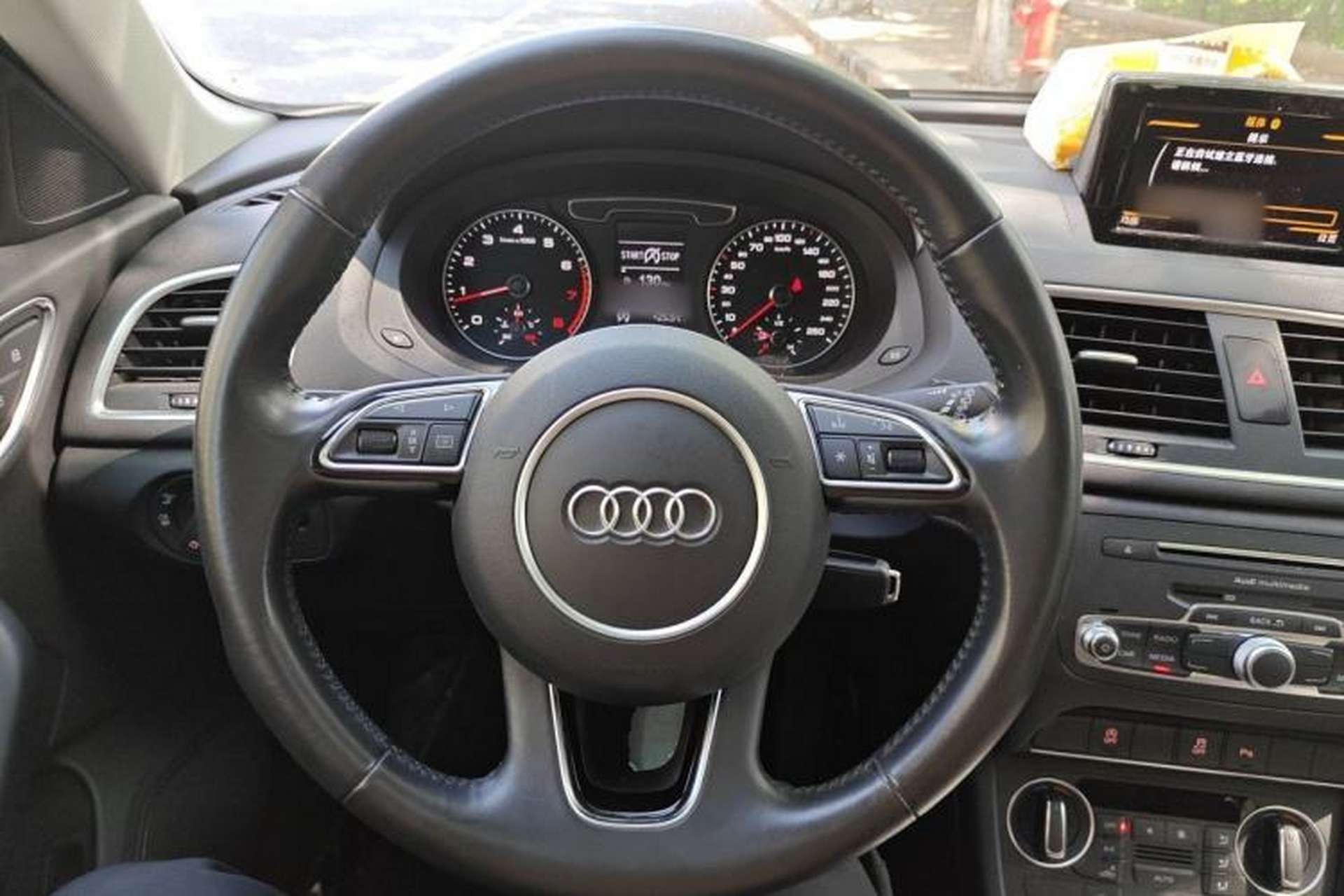 Used Audi Q3 2017 30 TFSI Fashion Model Steering Wheel
