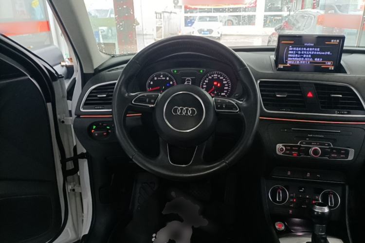 Used Audi Q3 2017 30 TFSI Fashion Model Steering Wheel