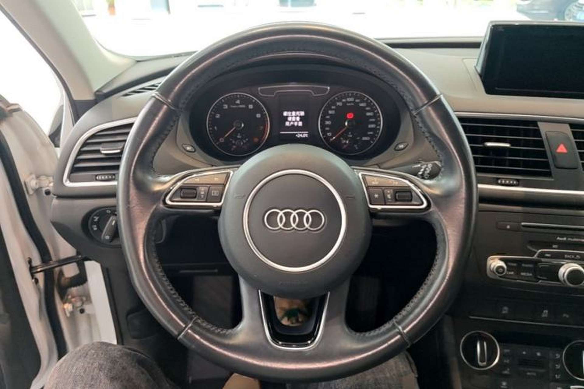 Used Audi Q3 2017 30 TFSI Fashion Model Steering Wheel