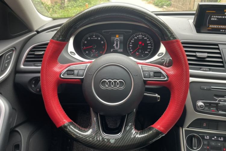 Used Audi Q3 2017 35 TFSI Fashion Model Steering Wheel