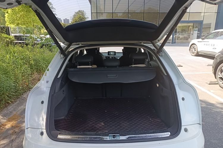 Used Audi Q3 2017 35 TFSI Fashion Model Trunk