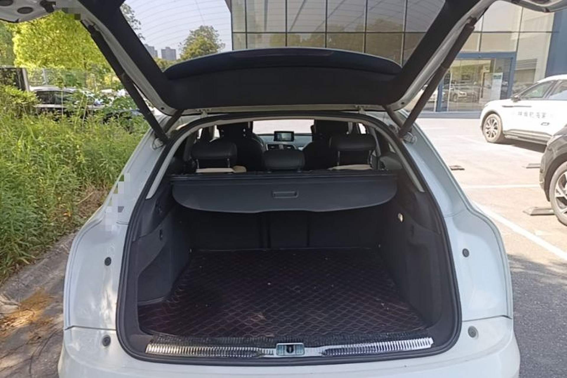 Used Audi Q3 2017 35 TFSI Fashion Model Trunk