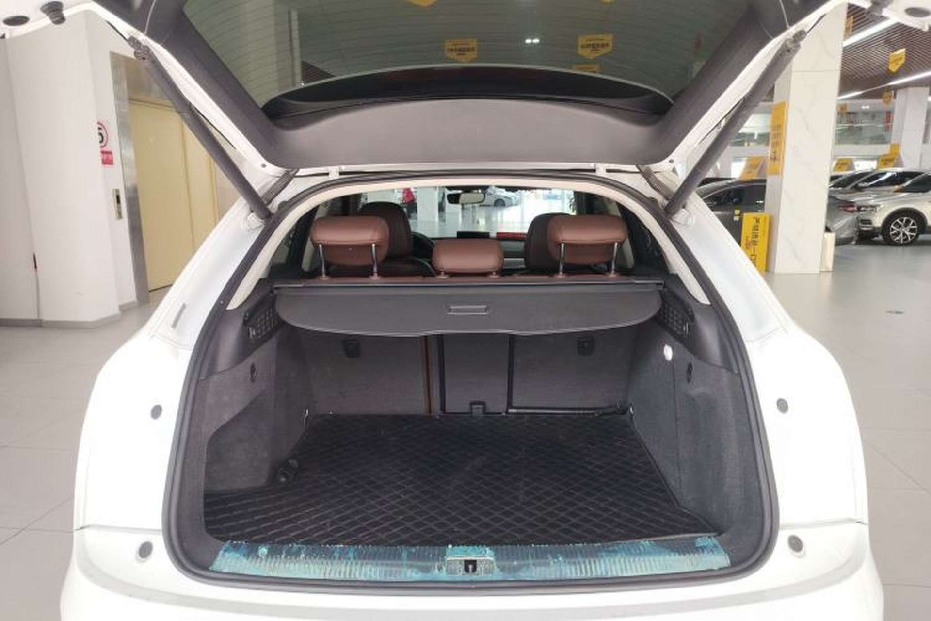 Used Audi Q3 2017 35 TFSI Style Edition Trunk