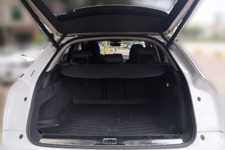 Used Audi Q3 2017 35 TFSI Fashion Model Trunk