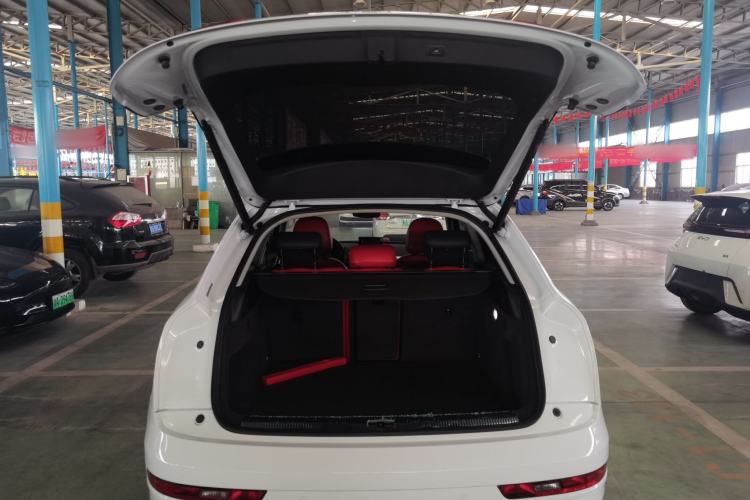 Used Audi Q3 2017 35 TFSI Fashion Model Trunk