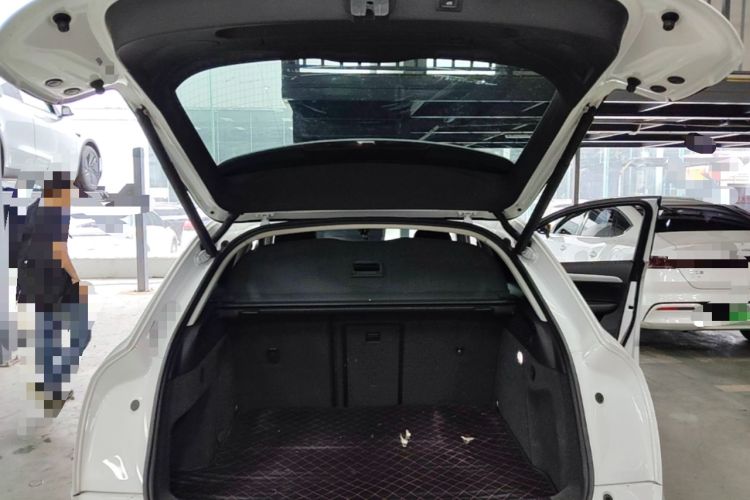 Used Audi Q3 2017 30 TFSI Fashion Model Trunk