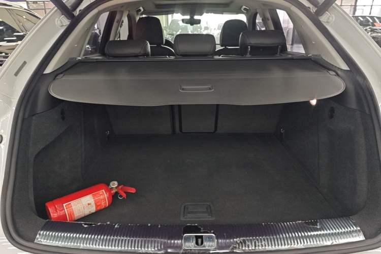 Used Audi Q3 2017 35 TFSI Fashion Model Trunk