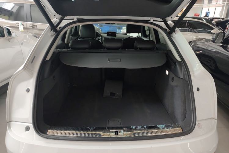 Used Audi Q3 2017 35 TFSI Fashion Model Trunk