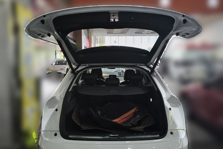 Used Audi Q3 2017 35 TFSI Fashion Model Trunk