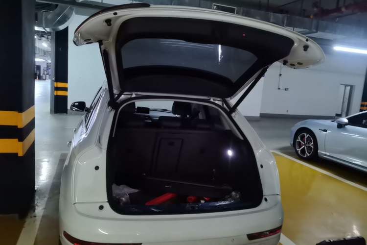 Used Audi Q3 2017 30 TFSI Fashion Model Trunk