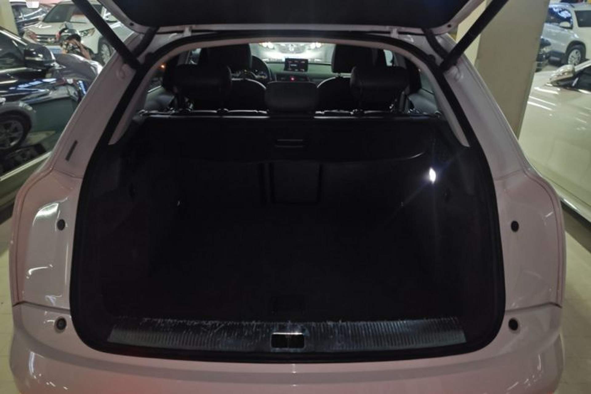 Used Audi Q3 2017 35 TFSI Fashion Model Trunk
