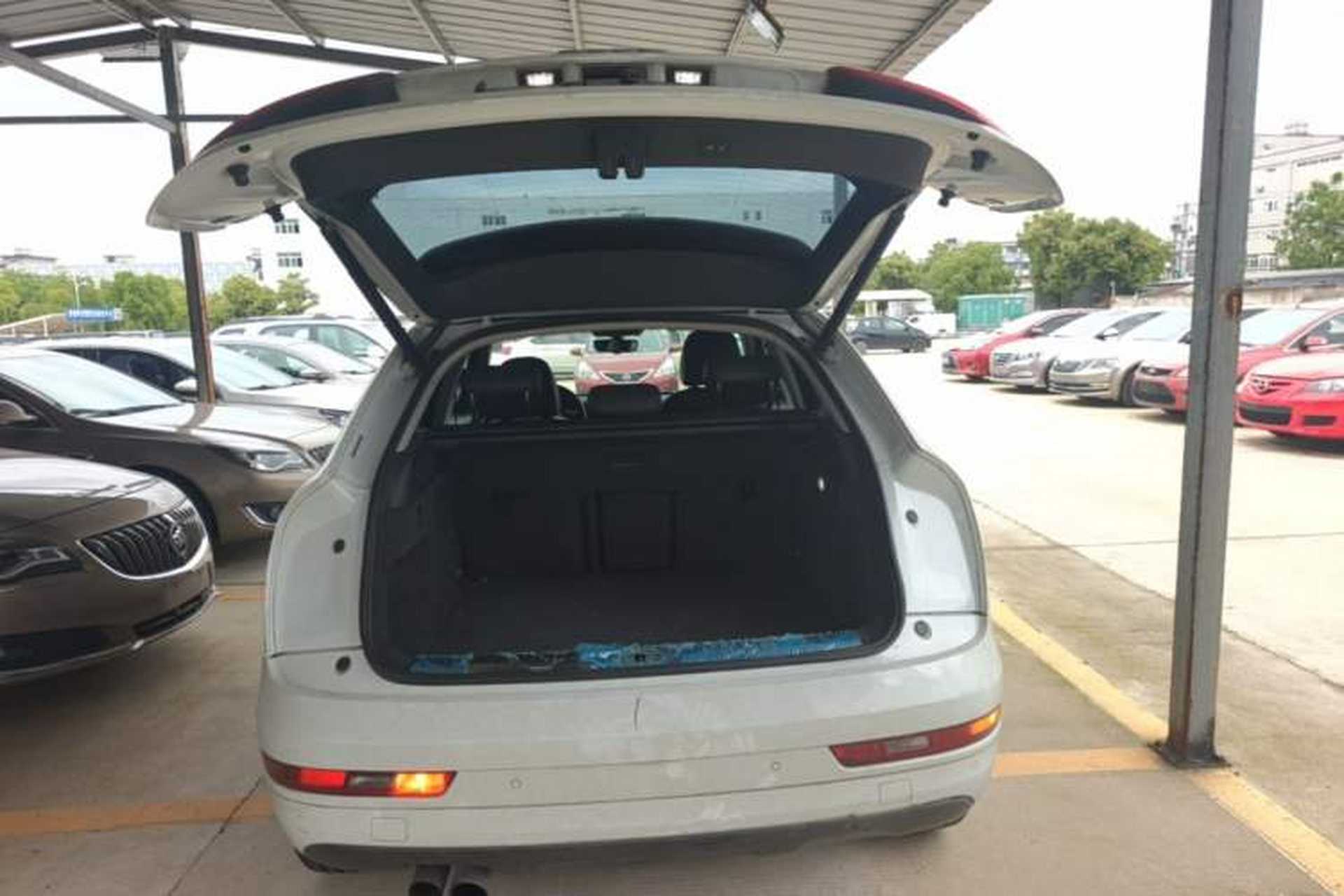 Used Audi Q3 2017 30 TFSI Fashion Model Trunk