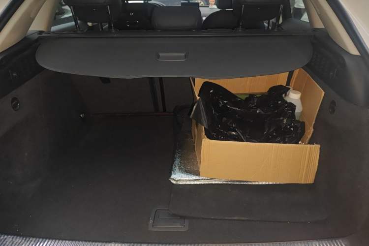 Used Audi Q3 2017 35 TFSI Fashion Model Trunk