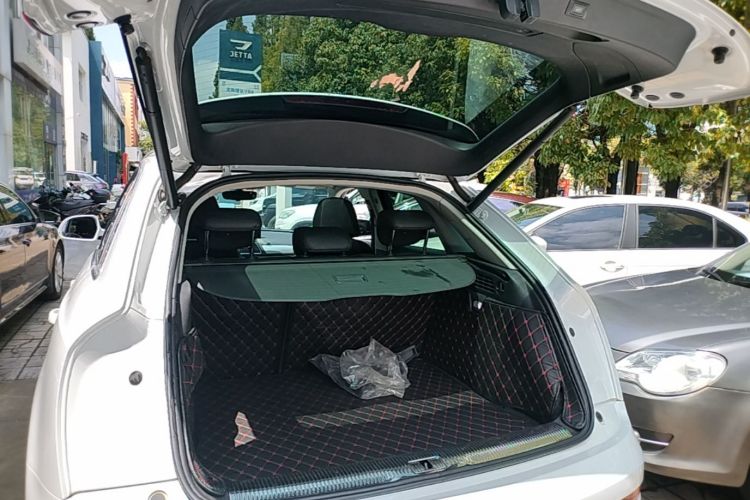 Used Audi Q3 2017 35 TFSI Fashion Model Trunk