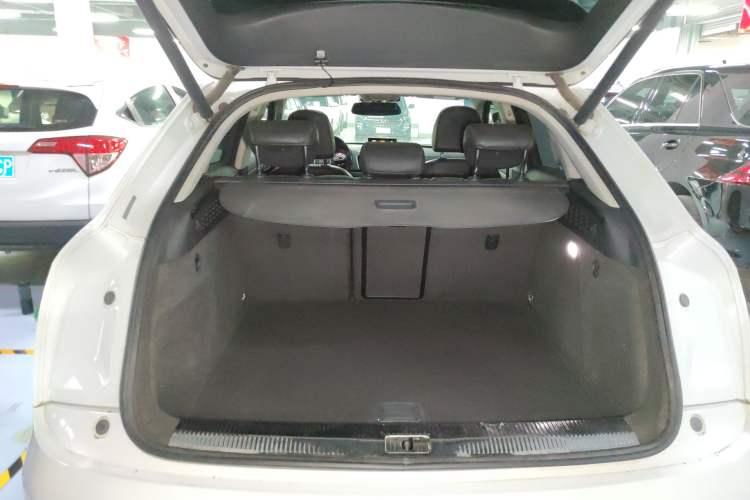 Used Audi Q3 2017 35 TFSI Fashion Model Trunk