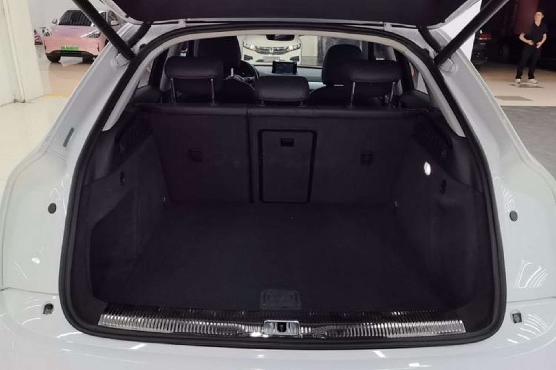 Used Audi Q3 2017 30 TFSI Fashion Model Trunk