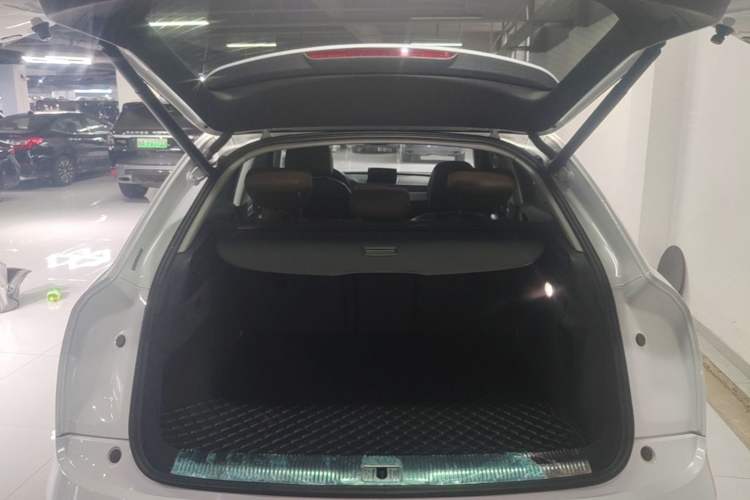Used Audi Q3 2017 35 TFSI Style Edition Trunk