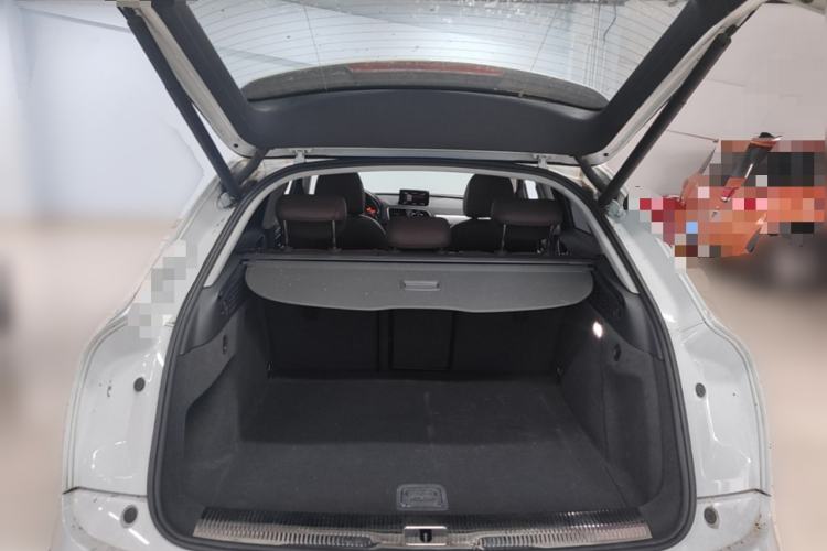 Used Audi Q3 2017 30 TFSI Fashion Model Trunk